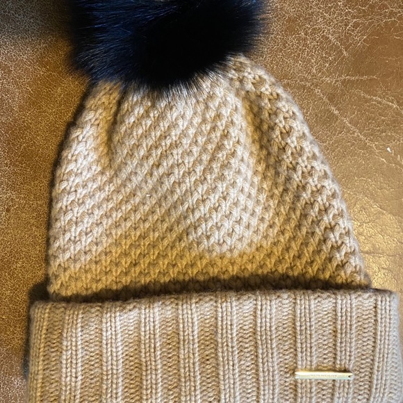 burberry winter hat